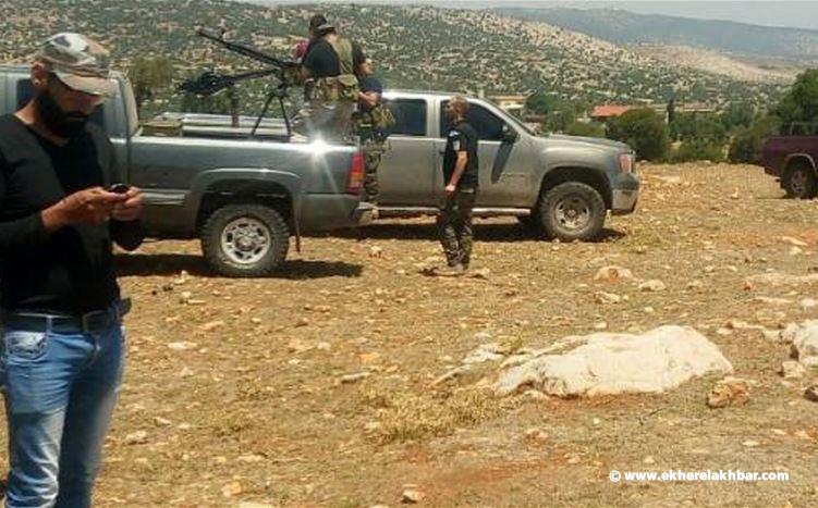 الاشتباكات مستمرة بين آل جعفر وآل الجمل على الحدود اللبنانية -السورية