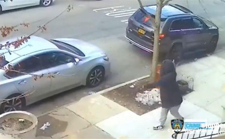 بالفيديو.. اطلاق النار على سيارة جيب متوقفة في بروكلين - نيويورك