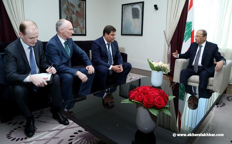 الرئيس عون يلتقي اقتصاديين روس في موسكو