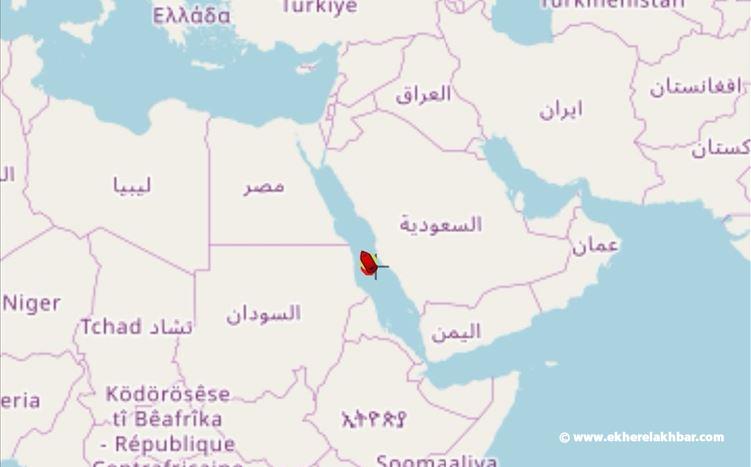 انفجار على متن ناقلة نفط ٍ ايرانية في البحر الأحمر