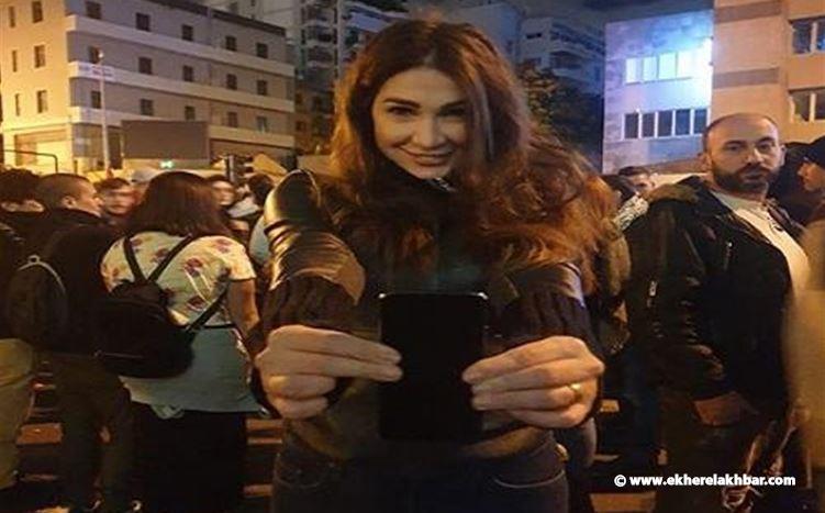 بالفيديو: ديما صادق توّجه رسالة إلى &#39;الحاج&#39; الذي سرق هاتفها