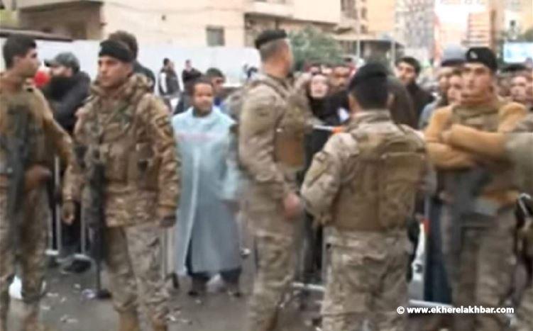 الجيش يفصل بين المتظاهرين الغاضبين ومناصري كرامي في طرابلس