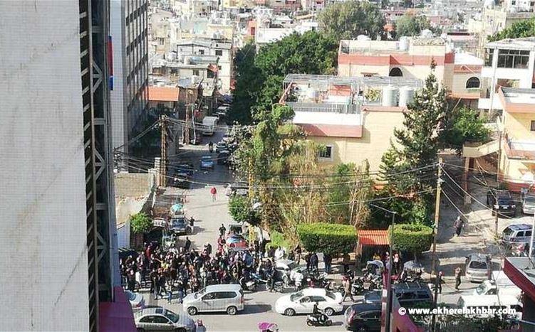 15 جريحا جراء إشكال في بيروت بين محتجين وحزبيين