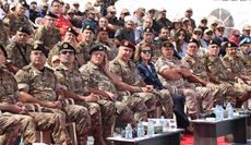 .مناورة قتالية...