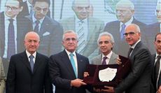 سليمان : داعيا الى...
