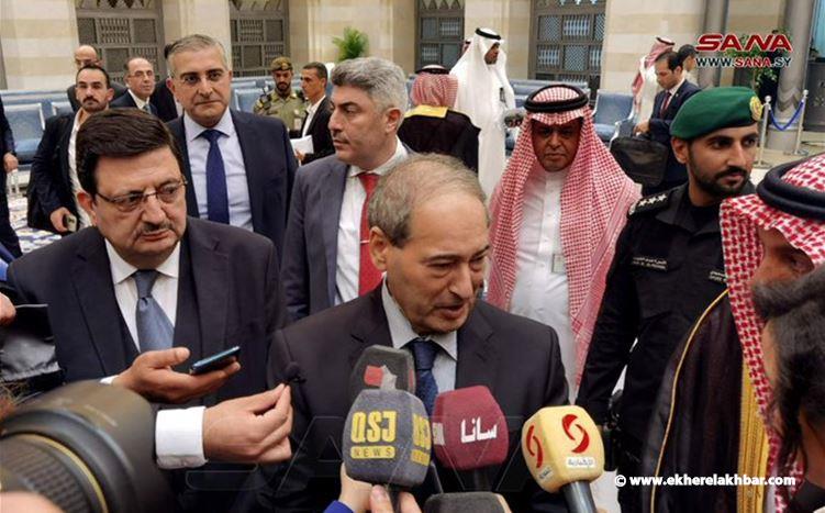 المقداد من مطار جدّة: نعبر عن سعادتنا بوجودنا في السعودية ونتمنى لهذه القمة كل النجاح