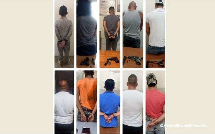 توقيف 12 مطلوباً للقضاء بجرائم مختلفة