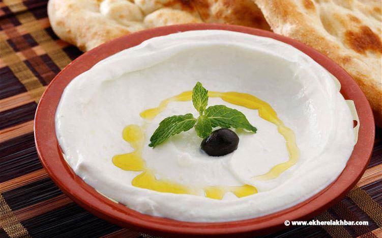 بالصورة ..  تعليق التداول بصنفين من اللبنة والجبنة وطلب سحبها من الاسواق