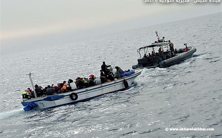 إنقاذ 51 شخصًا أثناء محاولة تهريبهم على متن مركب قبالة شاطىء طرابلس