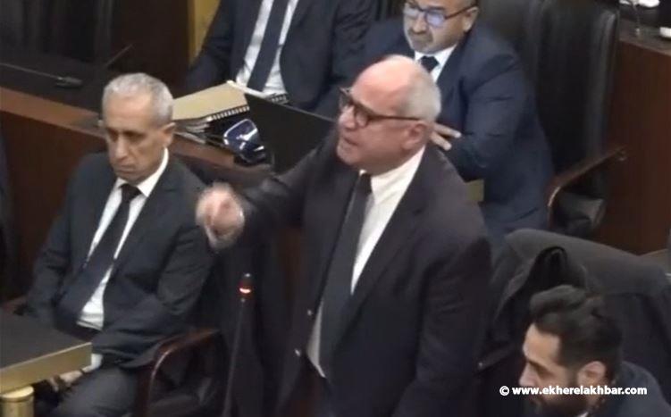 سجال حاد بين ملحم خلف وبري وبعض النواب لدى بدء الجلسة