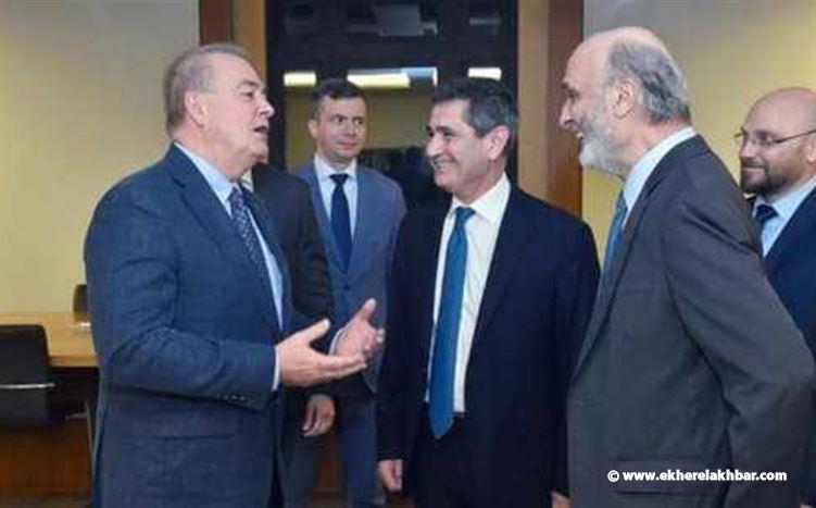 جعجع: بماذا يساعد حزب الله الفلسطينيين في غزة؟