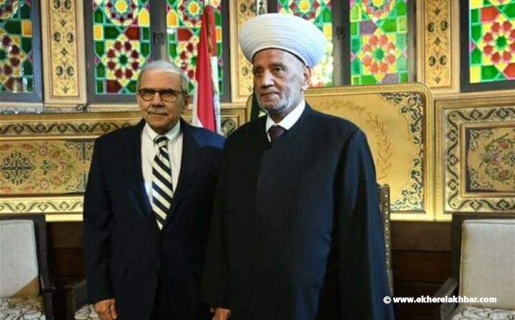 سلام : أعمل بكل إمكاناتي للإسراع في تشكيل الحكومة