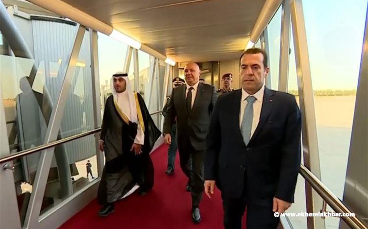 الرئيس عون لدى وصوله الى الكويت: الزيارة فرصة للتأكيد على ان اللبنانيين ينتظرون عودة أشقائهم الكويتيين إلى بلدهم الثاني