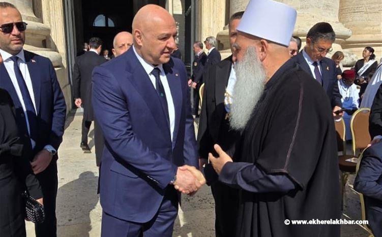 بعد مصافحة بين الرئيس عون والشيخ موفق طريف.. الرئاسة توضح