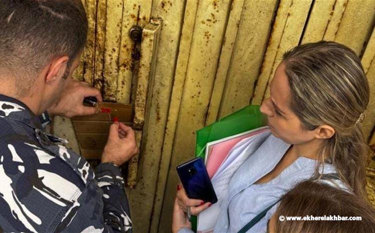 تشميع محلات مخالِفة في أبي سمراء حفاظًا على السلامة الغذائية