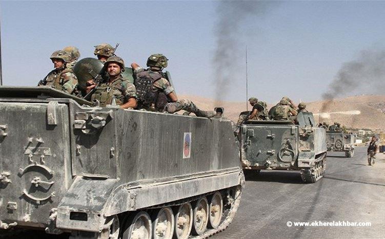 الجيش يضبط كميات كبيرة من المخدرات مع ذخائر حربية في منزل أحد أخطر المطلوبين