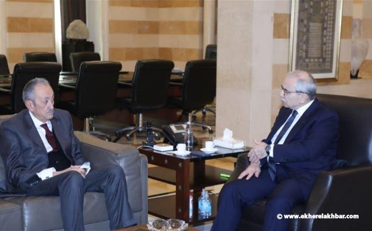 سلام يطّلع من السفير كرم على نتائج اجتماع &quot;الميكانيزم&quot;