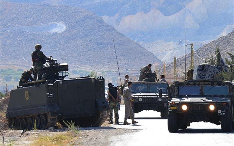 الجيش يوقف إرهابيا بتهم نقل متفجرات وأموال لصالح &quot;داعش&quot;