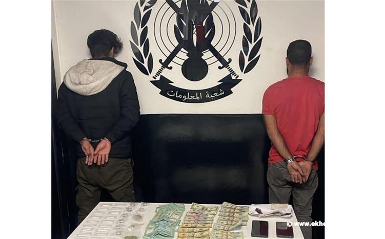 يروّجان المخدرات على دراجة نارية في كسروان