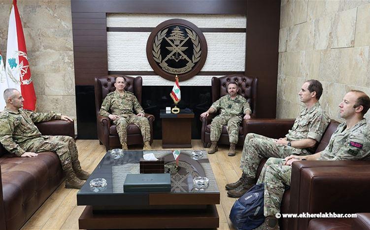 قائد الجيش استقبل وفدا بريطانيا