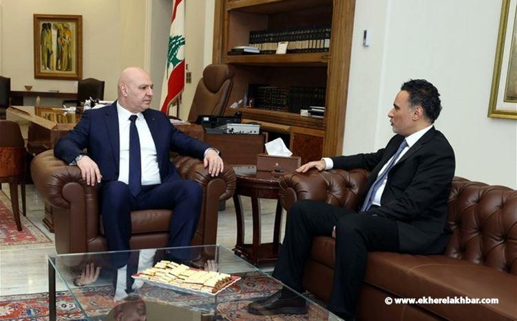 عون يطّلع على إنجازات لجنة الرقابة على المصارف