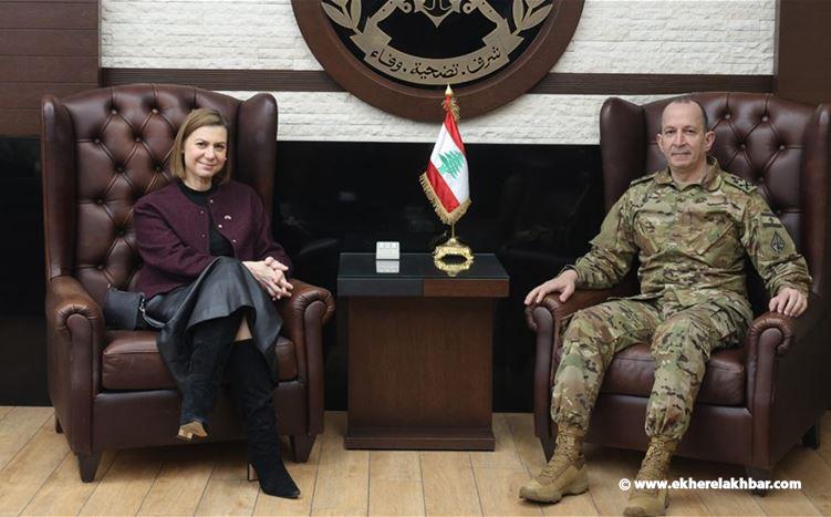 قائد الجيش عرض التطورات مع وفد أميركي