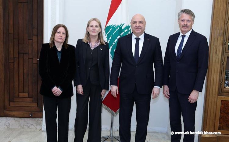 التعرض للجيش وقائده مرفوض ومستغرب ومشبوه.. الرئيس عون: لبنان مستعد لاستئناف المفاوضات