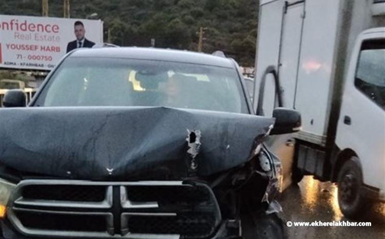 تصادم بين مركبتين على جسر كازينو لبنان باتجاه جونية وازدحام مروري