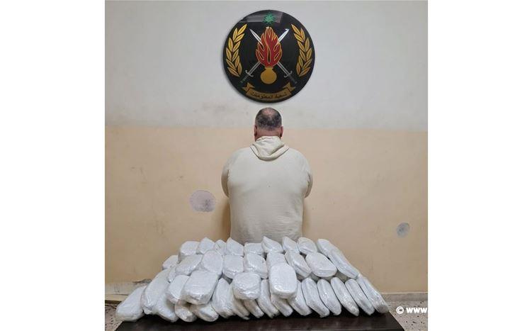 سرقوا مبلغًا ماليًّا ومصاغًا ذهبيًّا ثمّ حرقوا أثاث المنزل وفرّوا هاربين