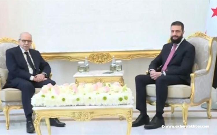 بدء اللقاء بين الرئيس السوري أحمد الشرع ورئيس الحكومة نواف سلام في قصر الشعب