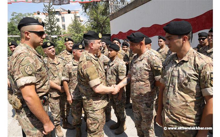 قائد الجيش : الفتنة الداخلية أحد أهداف الاحتلال ويجب مواجهتها