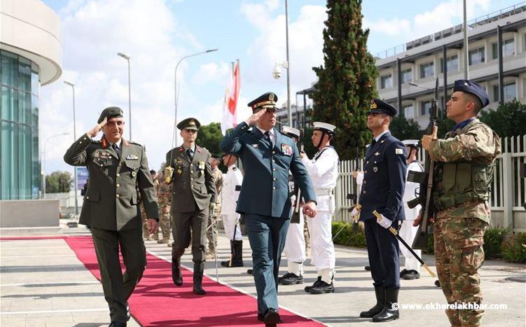 قائد الجيش زار قبرص وبحث مع نظيره ووزير الدفاع في تعزيز التعاون العسكري بين البلدين