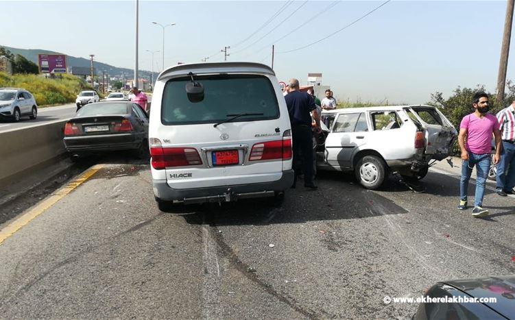 جريح في حادث سير عند مفترق كفرعبيدا
