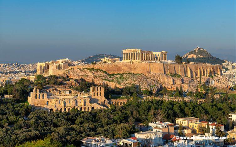 زلزال قوي يضرب أثينا وانقطاع الاتصالات في العاصمة اليونانية