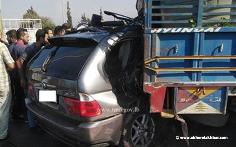 قتيلان وجريح نتيجة تصادم بين بيك اب وسيارة على اوتوستراد الميناء طرابلس
