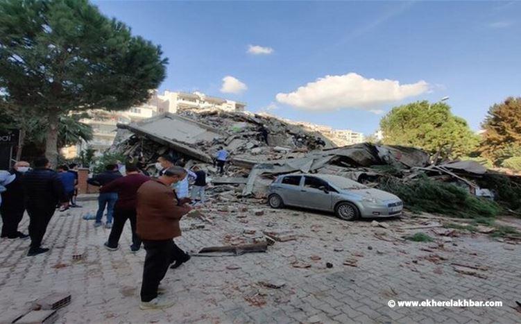 بالفيديو >>>لحظة إنهيار مبنى جراء الزلزال القوي الذي ضرب ولاية إزمير التركية