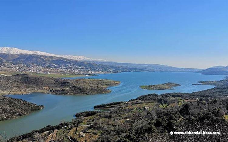 بالفيديو... توقيف عدد من الأشخاص في محيط بحيرة القرعون