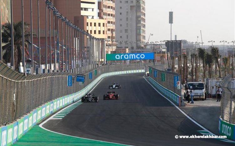 هاميلتون الأسرع في التجربة الحرة الأولى لسباق جائزة السعودية الكبرى