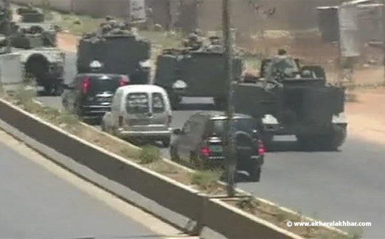 الجيش يواصل مداهمة منازل مطلوبين في الشراونة