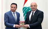 عون منح رجل الأعمال اللبناني شارل حنا وسام الاستحقاق اللبناني