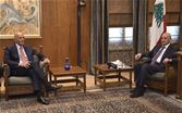 براك يٌمهِل لبنان حتى 7 تموز