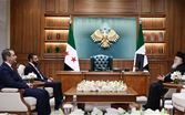 الشرع يستقبل البطريرك يازجي